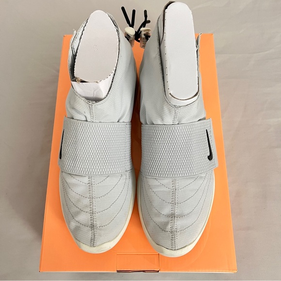 Nike Air Fear Of God Moccasin Pure Platinum / Black-Sail Men’s 6.5 Women’s 8 - Picture 5 of 9